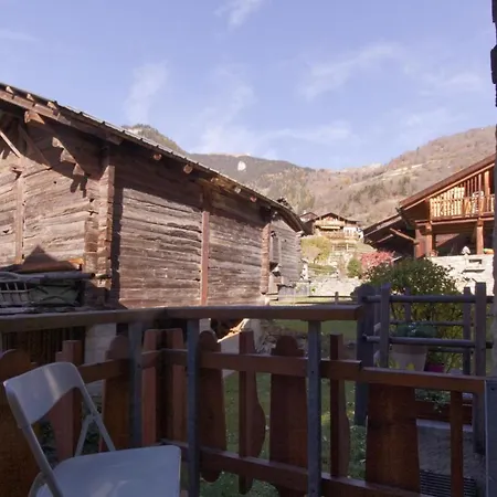 Avec Cachet De L'ancien Apartamento Bagnes